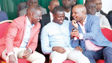 Photo of Deputy President William Ruto and his allies LAUGH off impeachment plans from Kieleweke wing :)