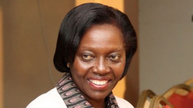 Photo of Martha Karua to Uhuru and his government