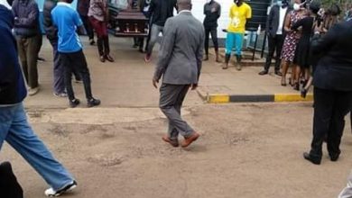 Photo of Gospel artist Ruth Matete finally buries her Nigerian husband.