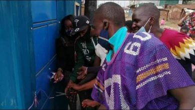 Photo of Victor Wanyama builds a house for a homeless woman.