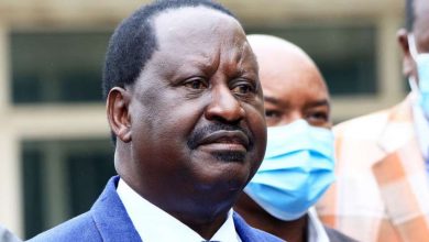 Photo of Raila complains about strategy used by deputy president to reach out to voters as Ruto sarcastically responds.