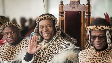 Photo of South Africa’s Zulu King Goodwill Zwelithini dies aged 72