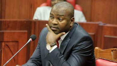 Photo of Ruto ally Rashid Echesa slaps an IEBC official as Matungu decides.