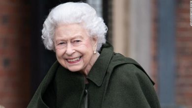 Photo of Queen Elizabeth 2 tests positive for covid 19.