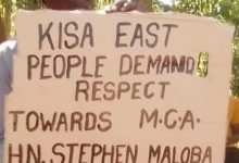 Photo of ASEKA HECKLED IN KISA EAST FOR NOT DELIVERING ON HIS PROMISES