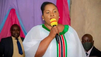 Photo of Gov Oparanya fit to take over from Raila when the time comes-Hon Carolyne Mayunzu