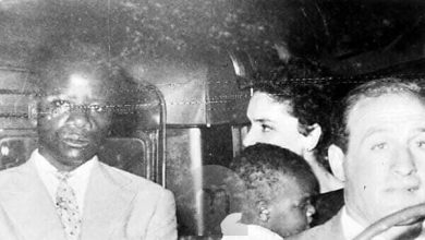 Photo of How a fake Mzee Jomo Kenyatta’s son fooled the world and married an Italian  celebrity.