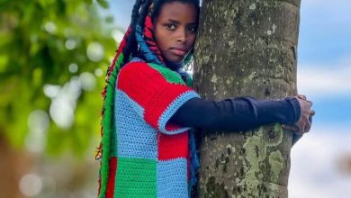 Photo of Kenya’s Truphena Muthoni Sets New World Record With 72-Hour Tree Hug Inspired by Wangari Maathai