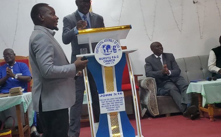 Photo of Hon. Swaka Showcases Development Record in Gatina, Donates KSh 190,000 to Mukuyu PAG Church