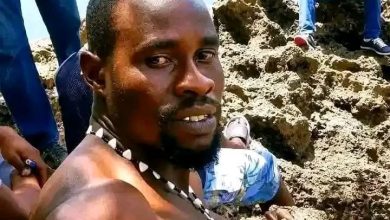 Photo of END OF THE ROAD: Police Overpower Gang Associates in Late-Night Arrest of ‘Hammer Boys’ Boss Abdi Sebo.